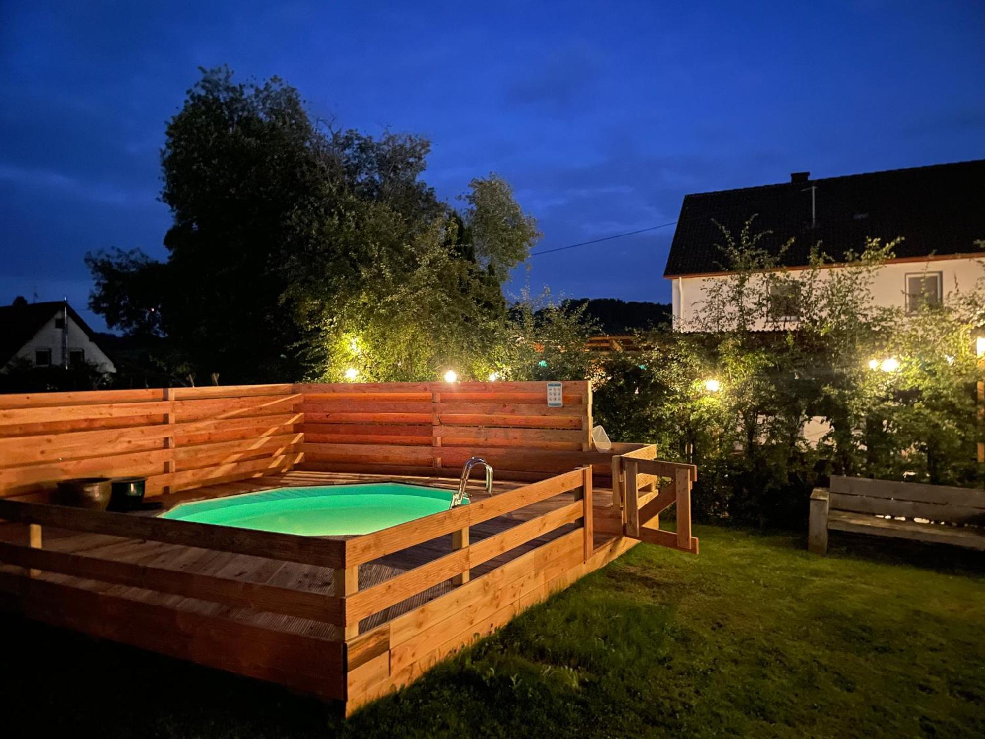 Ferienhaus Backesgarten für 22 Personen Neichen Exterior foto